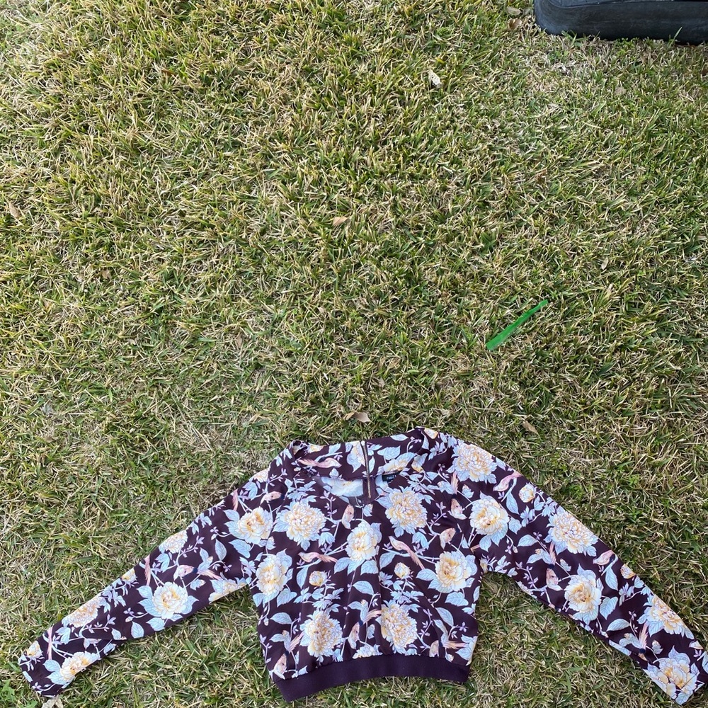 Blouse - Picture 2 of 4